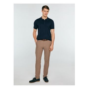 Tricou polo uni din bumbac .