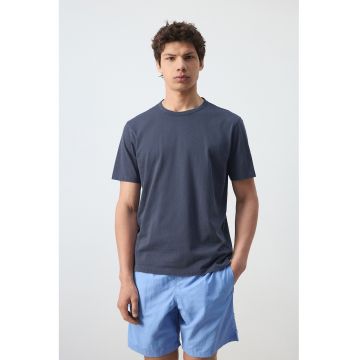 Tricou uni cu decolteu la baza gatului - Albastru inchis