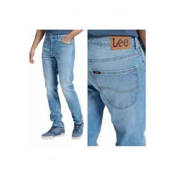 Blugi Barbati -  Brooklyn - W34-L30 US - Albastru - Bumbac - Design Clasic Casual - Ideal Pentru Uz Zilnic - Material Premium Confortabil - Aspect Denim Modern - 5 Buzunare - Fermoar