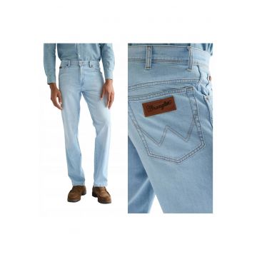 Blugi Barbati -  Texas - W32-L32 US - Albastru - Bumbac - Design Clasic Casual - Ideal Pentru Uz Zilnic - Material Premium Confortabil - Aspect Denim Modern - 5 Buzunare - Fermoar