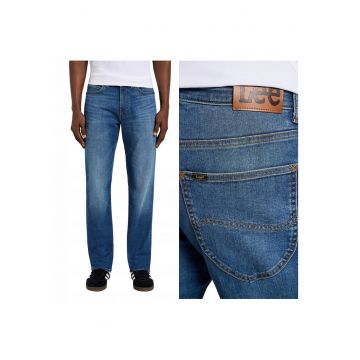 Blugi Barbati -  X Straight - W34-L34 USA - Albastru - Bumbac - Design Clasic Casual - Ideal Pentru Uz Zilnic - Material Premium Confortabil - Aspect Denim Modern - 5 Buzunare - Fermoar