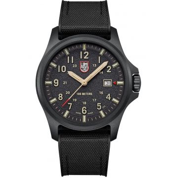 Ceas barbatesc  Carbon/Cauciuc - Mecanism quartz Ronda 515 - Rezistent la apa 10 atm - Negru