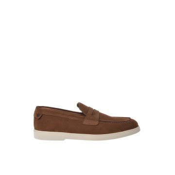 Pantofi loafer din piele intoarsa cu cusaturii contrastante - Maro