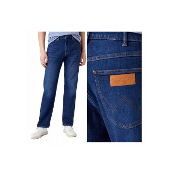 Blugi Barbati -  Frontier - W31-L30 USA - Albastru - Bumbac - Design Clasic Casual - Ideal Pentru Uz Zilnic - Material Premium Confortabil - Aspect Denim Modern - 5 Buzunare - Fermoar