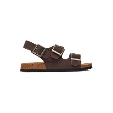 Sandale barbatesti  piele naturala - catarama - maro -