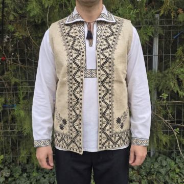 Vesta traditionala Lazar 28