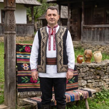 Vesta traditionala Onea