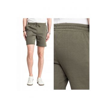 Pantaloni Scurti Barbati -  Colin Shorts - Xl - Culoare: Verde - Croi: Regular Fit - Stil: Drept / Regulamentar - Compozitie Material: 55% Bumbac 45% Poliester - Verde