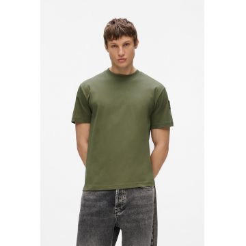 Tricou din bumbac organic cu maneci cu aplicatie logo - Verde stins
