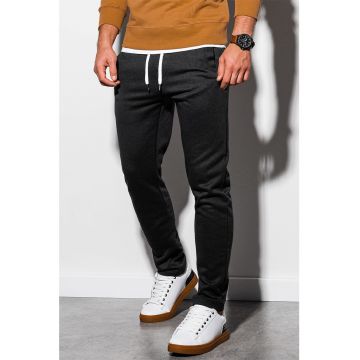 Pantaloni sport cu doua buzunare oblice Pantaloni sport cu doua buzunare oblice