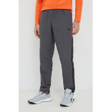 adidas pantaloni de trening barbati, culoarea gri, neted