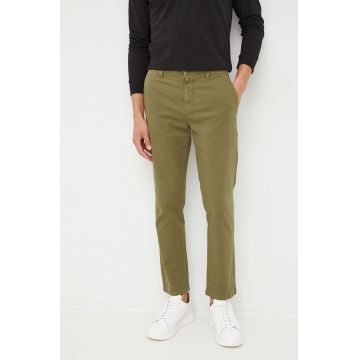 United Colors of Benetton pantaloni barbati, culoarea verde, cu fason chinos