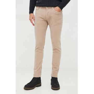 Pepe Jeans pantaloni barbati, culoarea bej, mulata