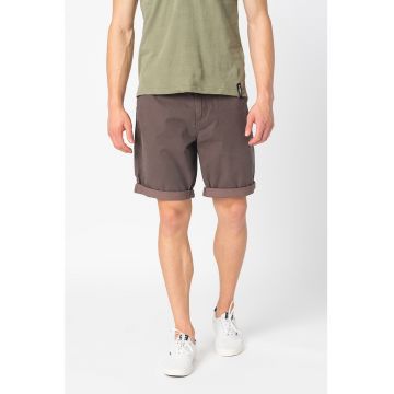 Bermude regular fit cu o curea North Shore