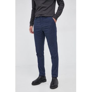 Sisley Pantaloni bărbați, culoarea albastru marin, mulat