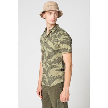 Camasa cu model si buzunar pe piept