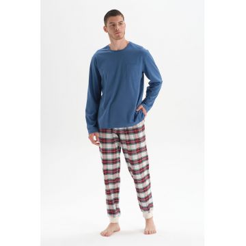 Pijama cu pantaloni lungi si model in carouri